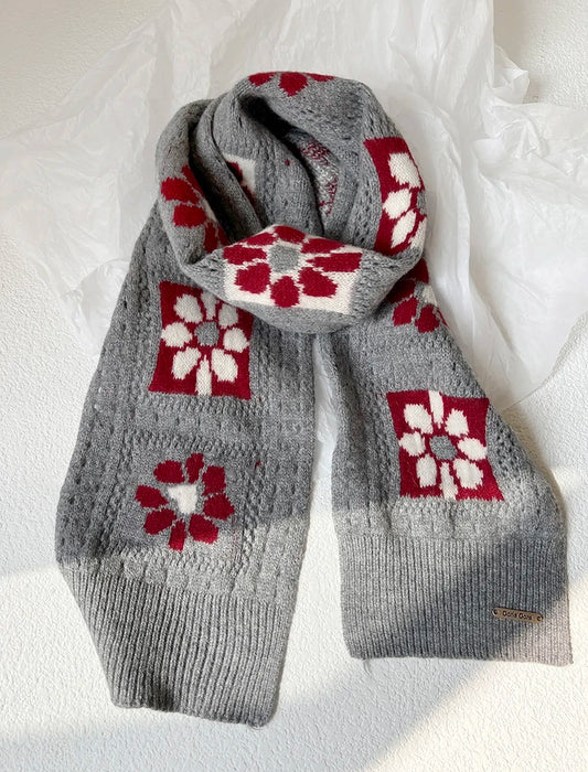 Vintage Floral Knit Scarf